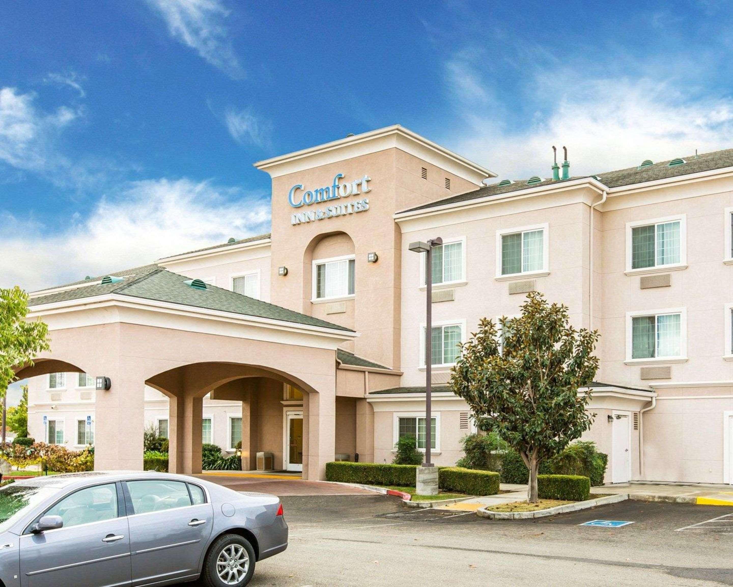 Comfort Inn & Suites Galt - Lodi North Buitenkant foto
