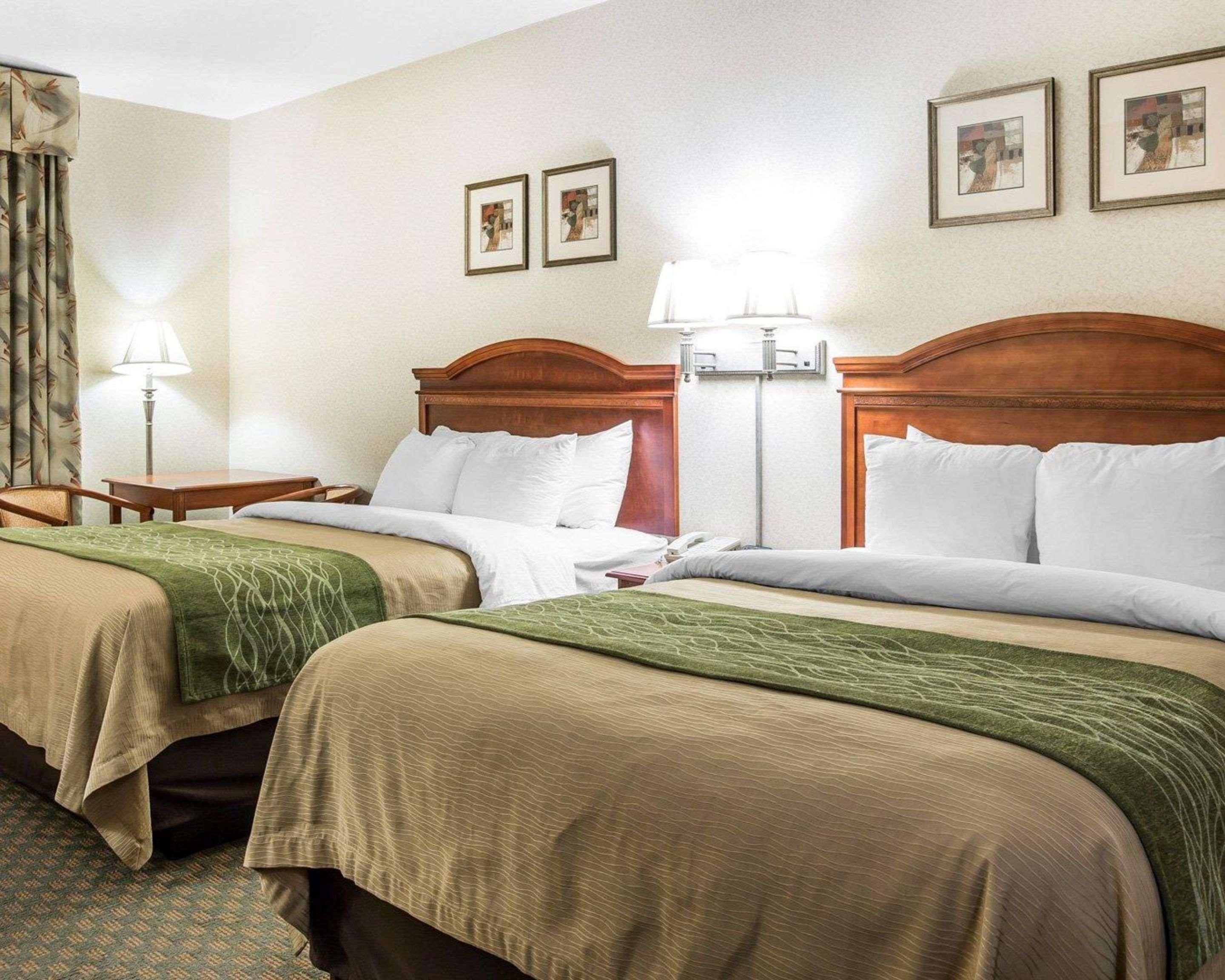 Comfort Inn & Suites Galt - Lodi North Buitenkant foto