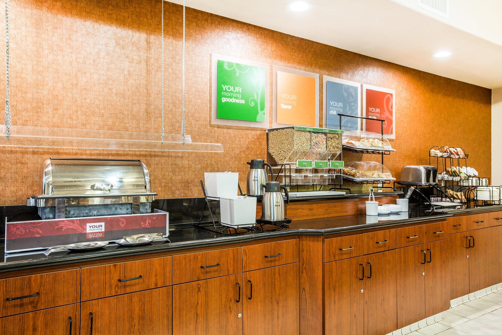 Comfort Inn & Suites Galt - Lodi North Buitenkant foto