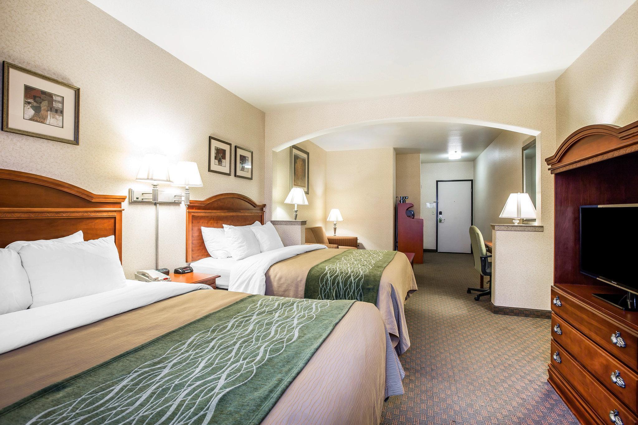 Comfort Inn & Suites Galt - Lodi North Buitenkant foto